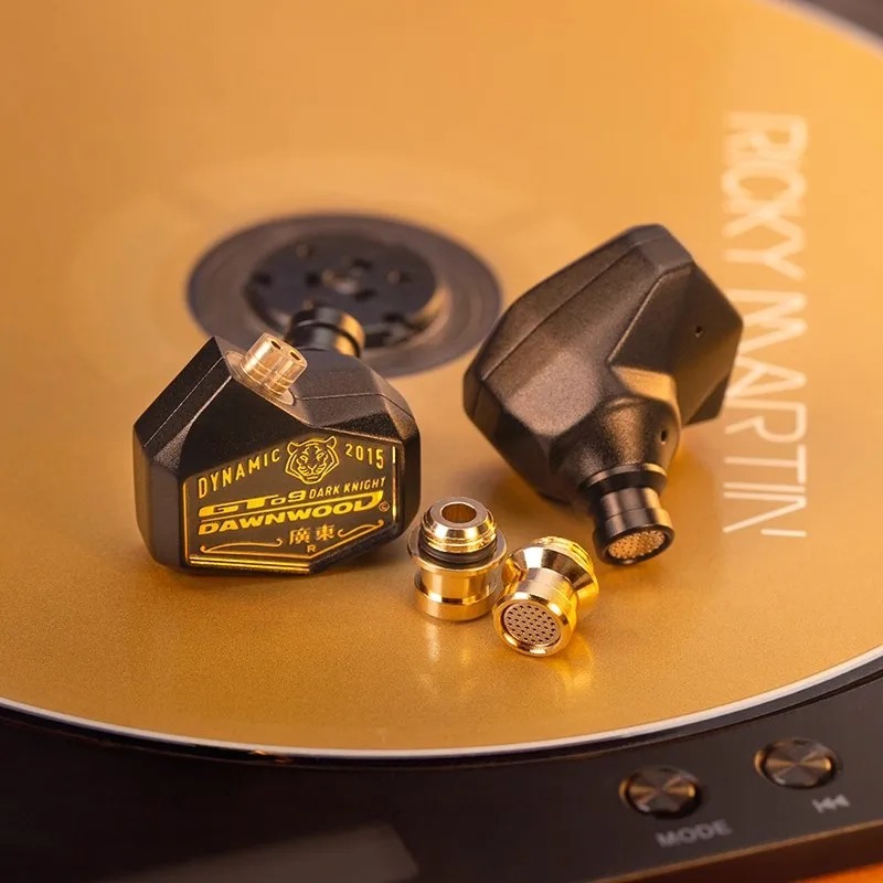 DAWNWOOD GT09 Dark Knight IEM  - In Ear Monitor Iem reseña y precio